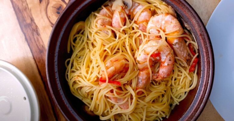 Home Cooked Sea Prawns Pasta